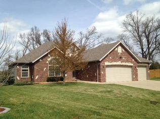 919 E Ozark Jubilee Rd, Nixa, MO 65714