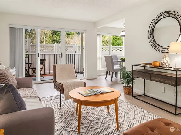 12701 NE 9th Place #D110, Bellevue, WA 98005