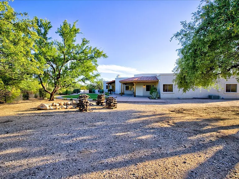 4750 N Bonanza Ave — Photo 50