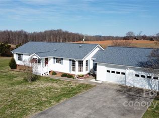 4420 Pauls Ln, Boonville, NC 27011