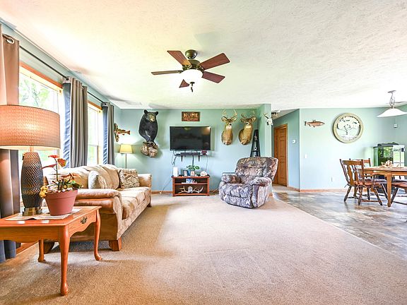 4th image of 4336 Millersburg Rd