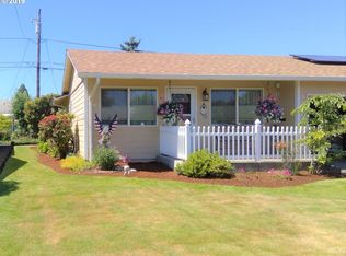 1386 Thompson Rd, Woodburn, OR 97071