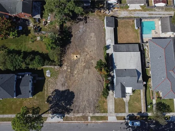 5820 Louis Xiv St, New Orleans, LA 70124