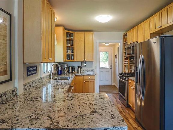 5th image of 3542 Sandy Beach Dr