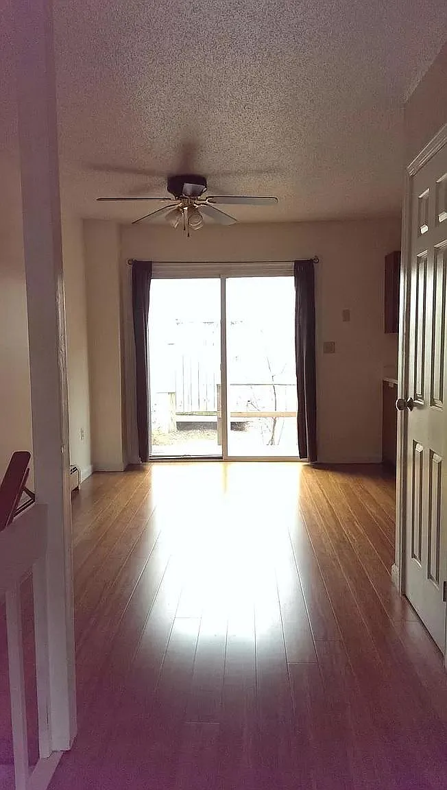 2 bed, 1000 sqft, $2,625 — Photo 4