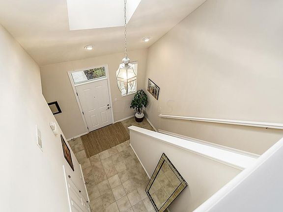 4th image of 461 Westgreen Ln