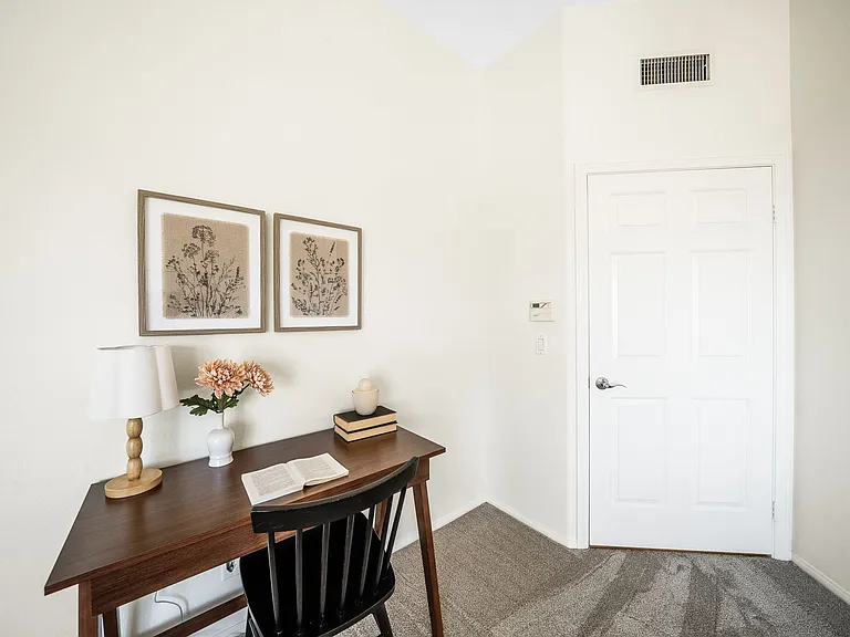 2283 Rock View Gln — Photo 31