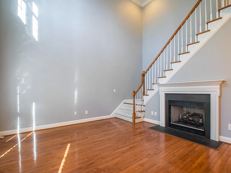 2 Park Village Ct #C — Photo 8