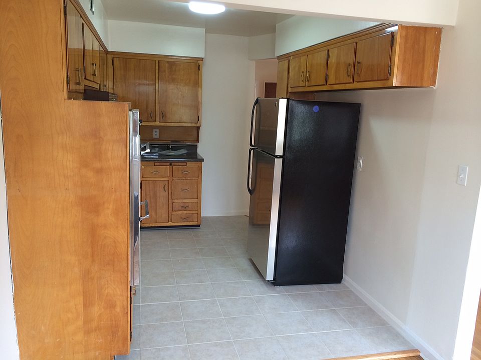 1st image of 2067 48th St #1