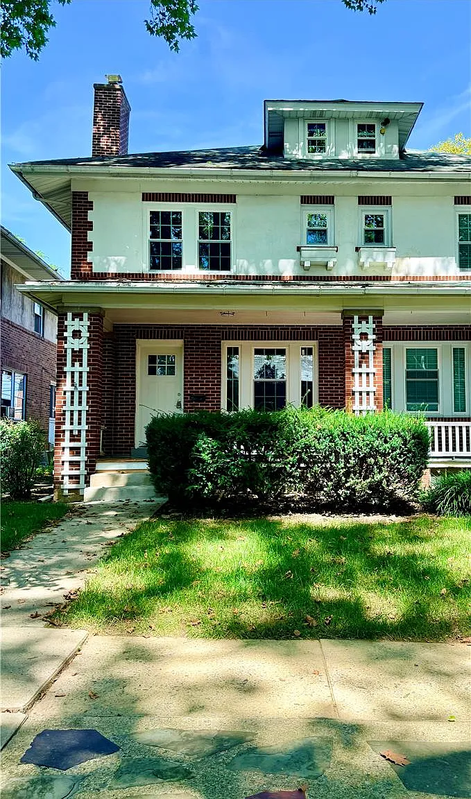 3 bed, 1.5 bath, 1668 sqft, $2,800 — Photo 1
