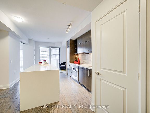5th image of 65 Saint Mary St #1401