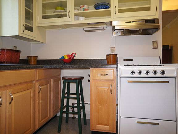 3rd image of 428 N Titus Ave #1