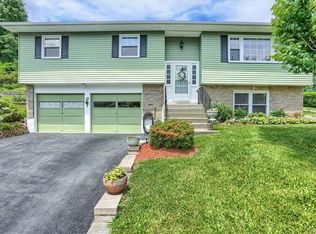 19 Pye Ln, Wappingers Falls, NY 12590