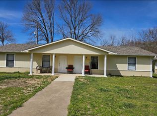 184 E 5th St #2, Waldron, AR 72958