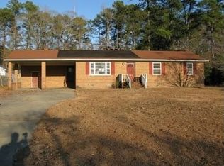 1791 Crestview St, Kinston, NC 28504