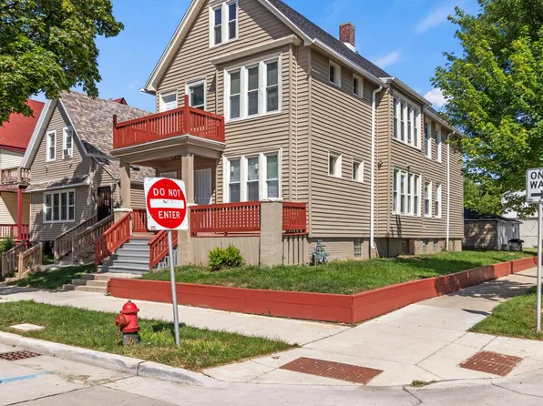 2400 North 22nd STREET #2402, Milwaukee, WI 53206