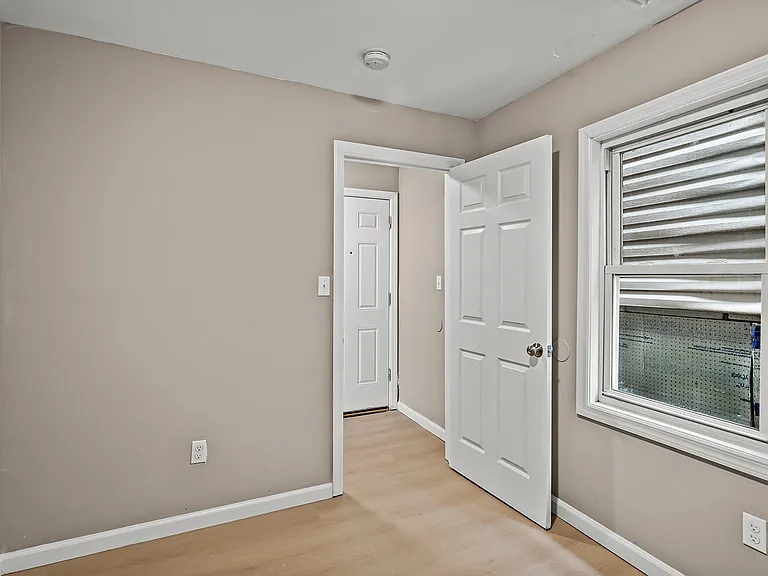 113 E Main St #2 — Photo 14