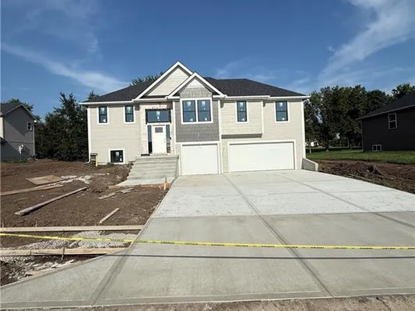 12406 Morgan St, Excelsior Springs, MO 64024
