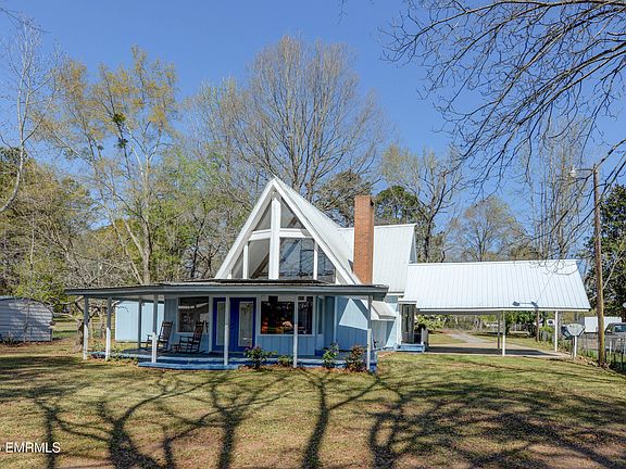 4th image of 3700 Pine Dr