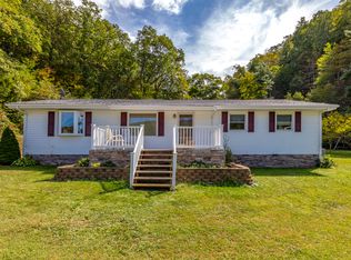 1452 Hunting Camp Rd, Bastian, VA 24314