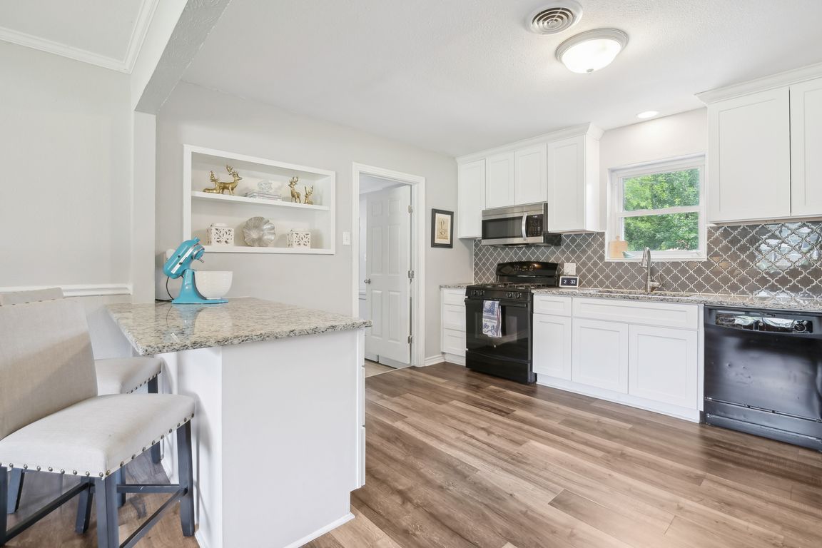 Overhill Rd-2905-012.jpg