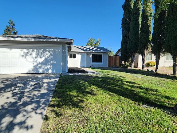 4th image of 2605 Sandalwood Dr
