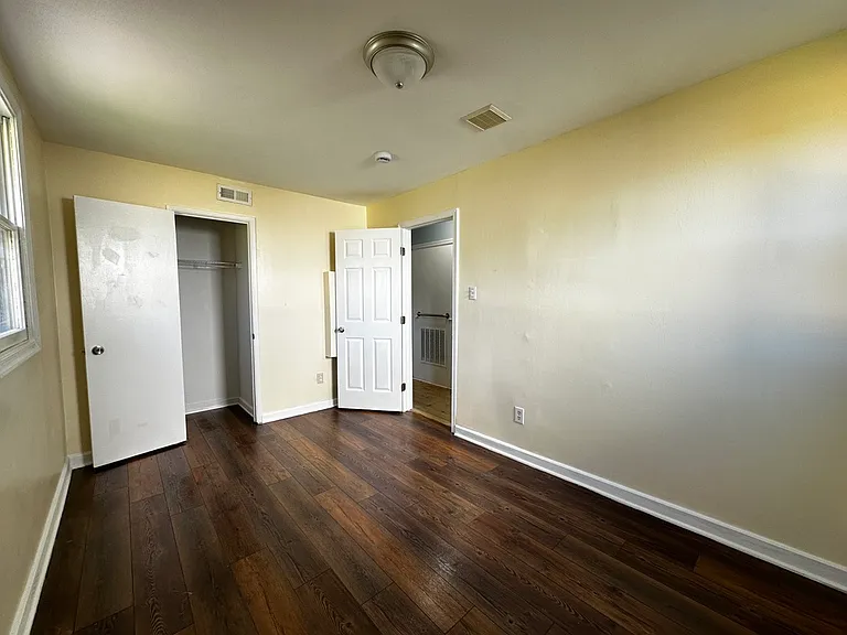 5530 Halwis St — Photo 23
