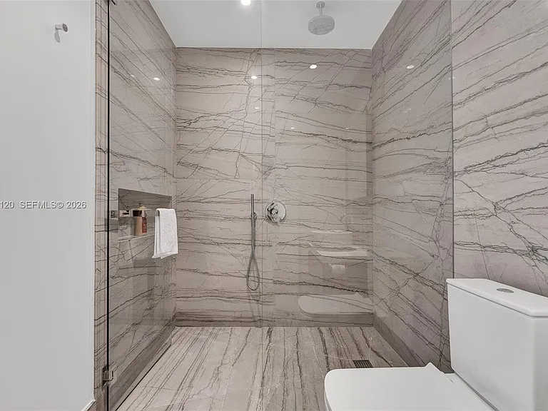 8701 Collins Ave #304 — Photo 31