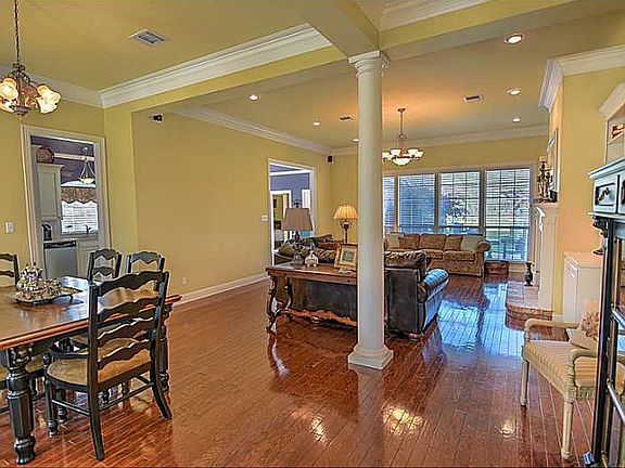 5th image of 5024 Sweetwater Dr