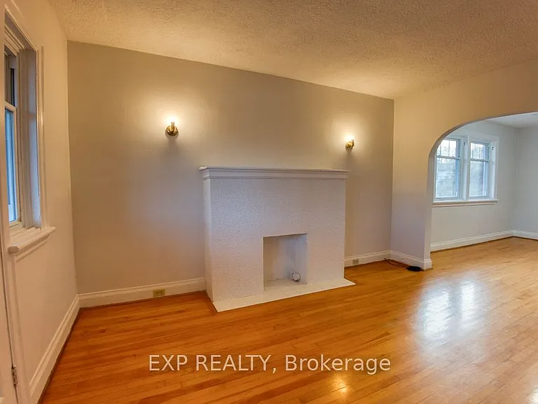 448 Holland Ave — Photo 43