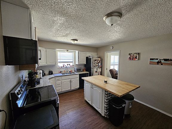 3rd image of 6104 Elmwood Ave