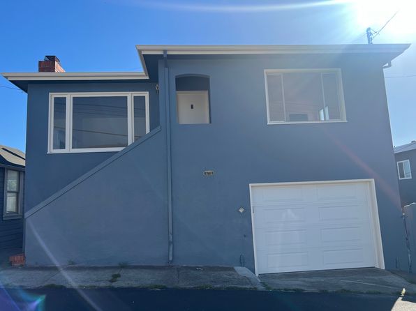 671 4th Ln
