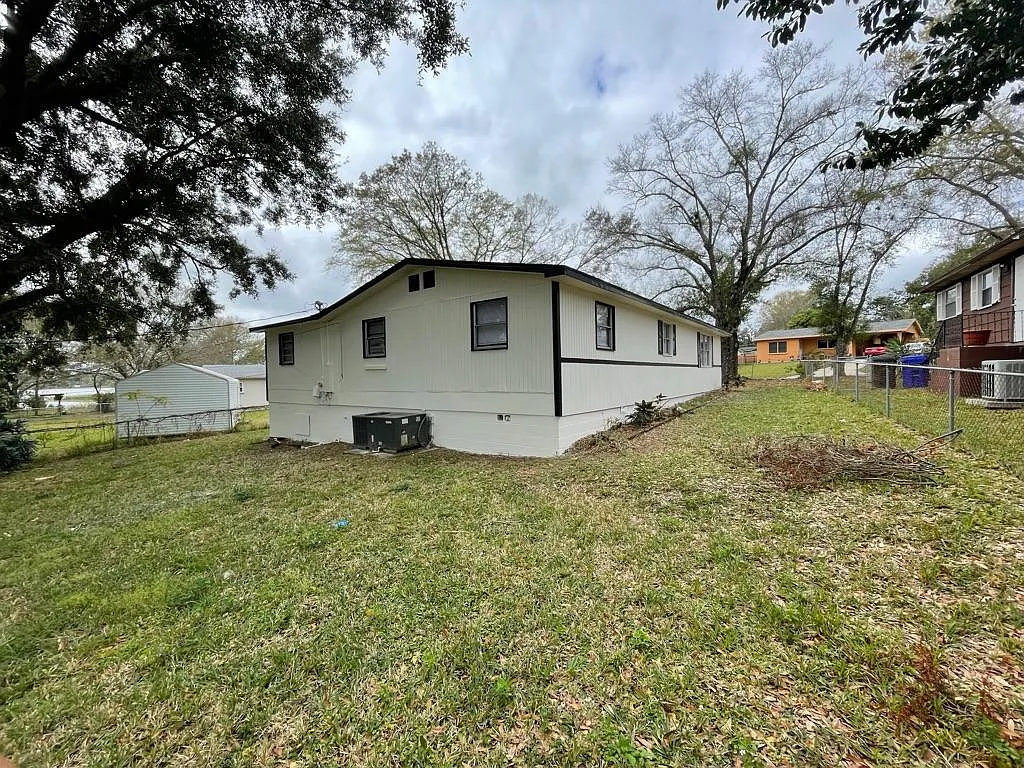 4 bed, 1500 sqft, $2,300 — Photo 3