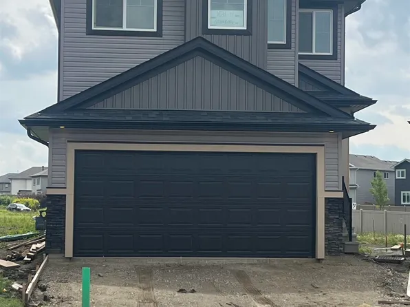 1631 11th Ave NW, Edmonton, AB T6T 2H3