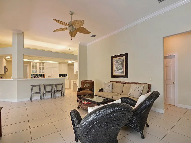 1839 E Sandpointe Ln — Photo 13
