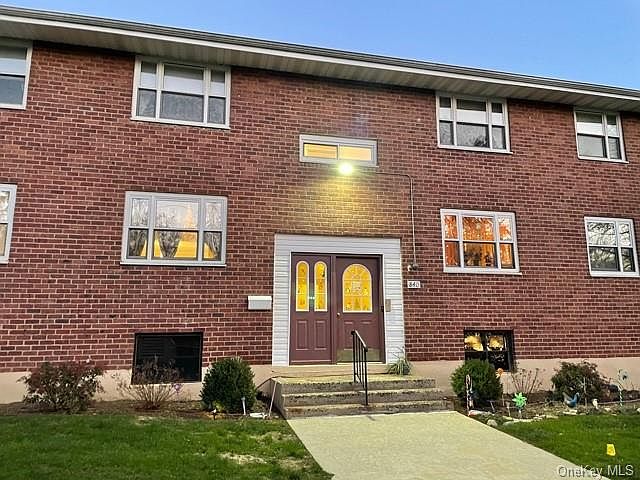 1st image of 840 N Broadway APT 1D