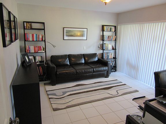 3rd image of 1823 Embassy Dr APT 103