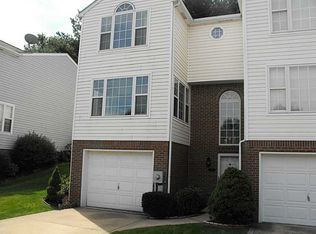 38 Fairway Dr, Delmont, PA 15626