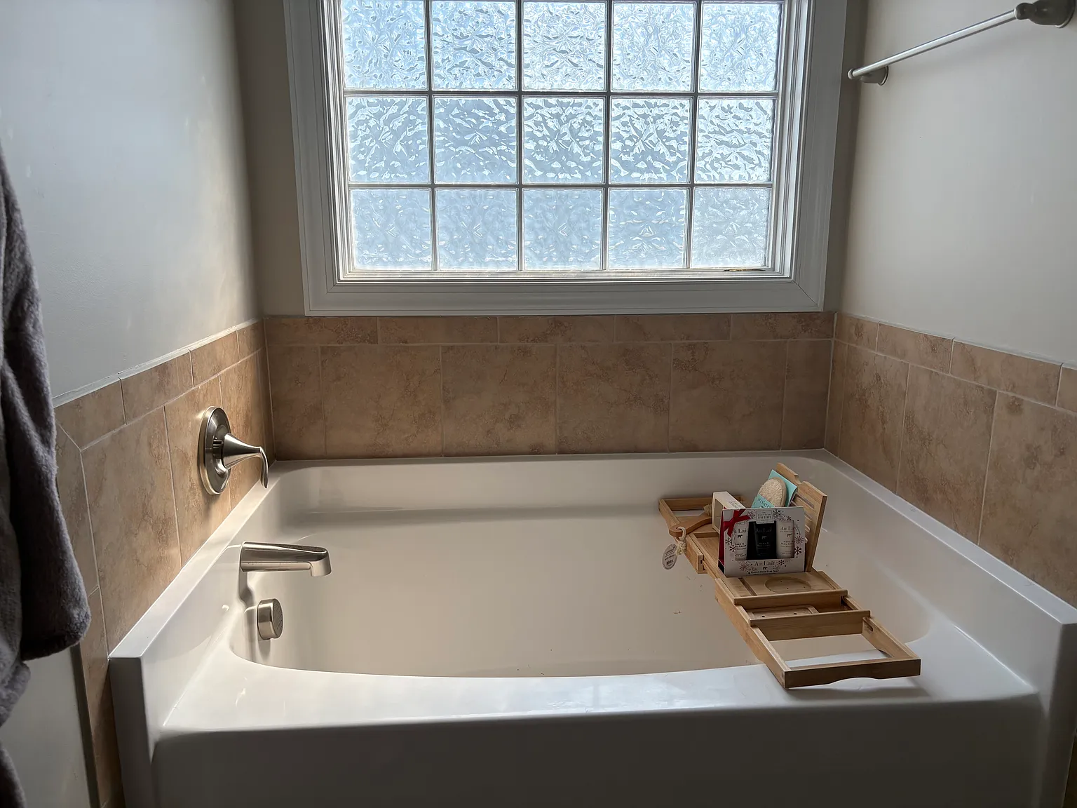 4 bed, 1919 sqft, $2,250 — Photo 3