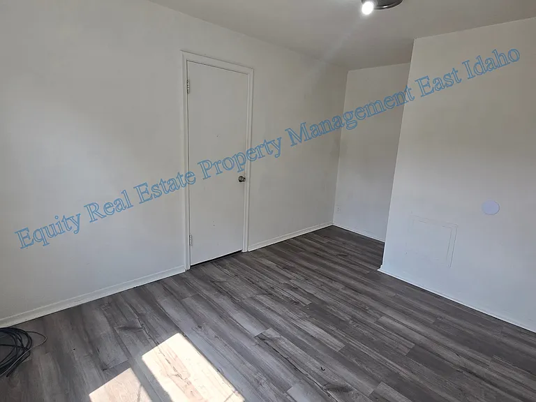 229 S Garfield Ave #3 — Photo 9