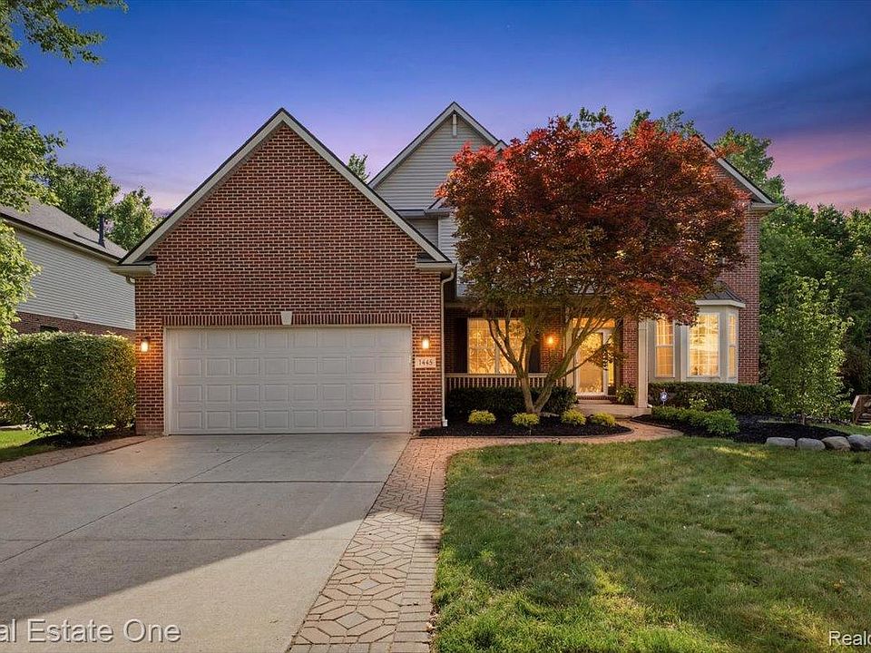 1st image of 3465 Everett Dr