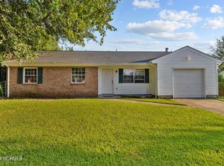 107 Loblolly Ct, Jacksonville, NC 28540