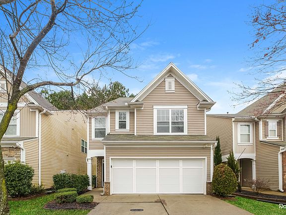 2nd image of 744 Mountain Laurel Dr