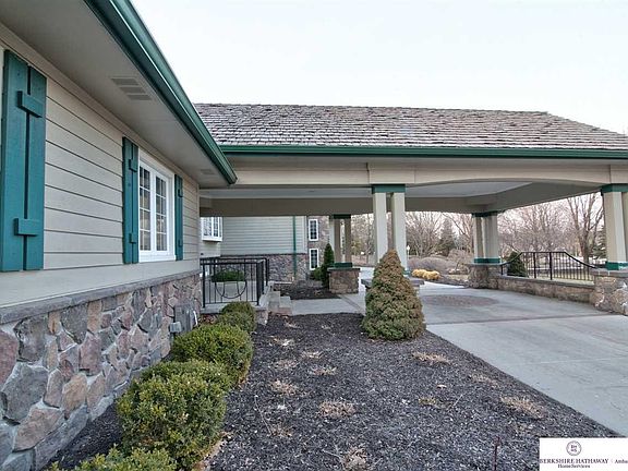3rd image of 4428 S 180th St