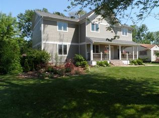 8833 Oakwood Ave, Munster, IN