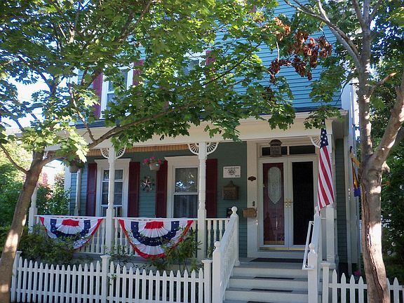 4th image of 11 Lincoln Ave #3