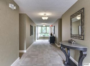 3003 Paddock Rd APT 413, Omaha, NE 68124