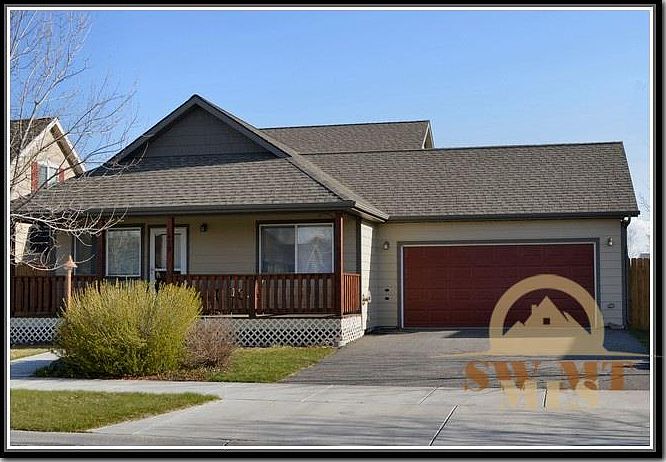 1st image of 479 Woodman Dr