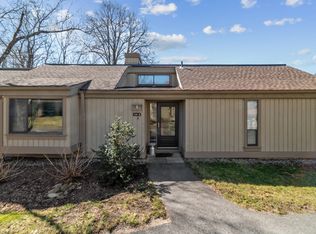 638 Heritage Vlg #B, Southbury, CT 06488