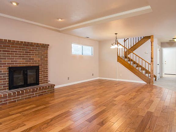 Family room/Formal dining